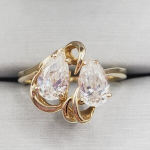 Toi et Moi Bypass Ring